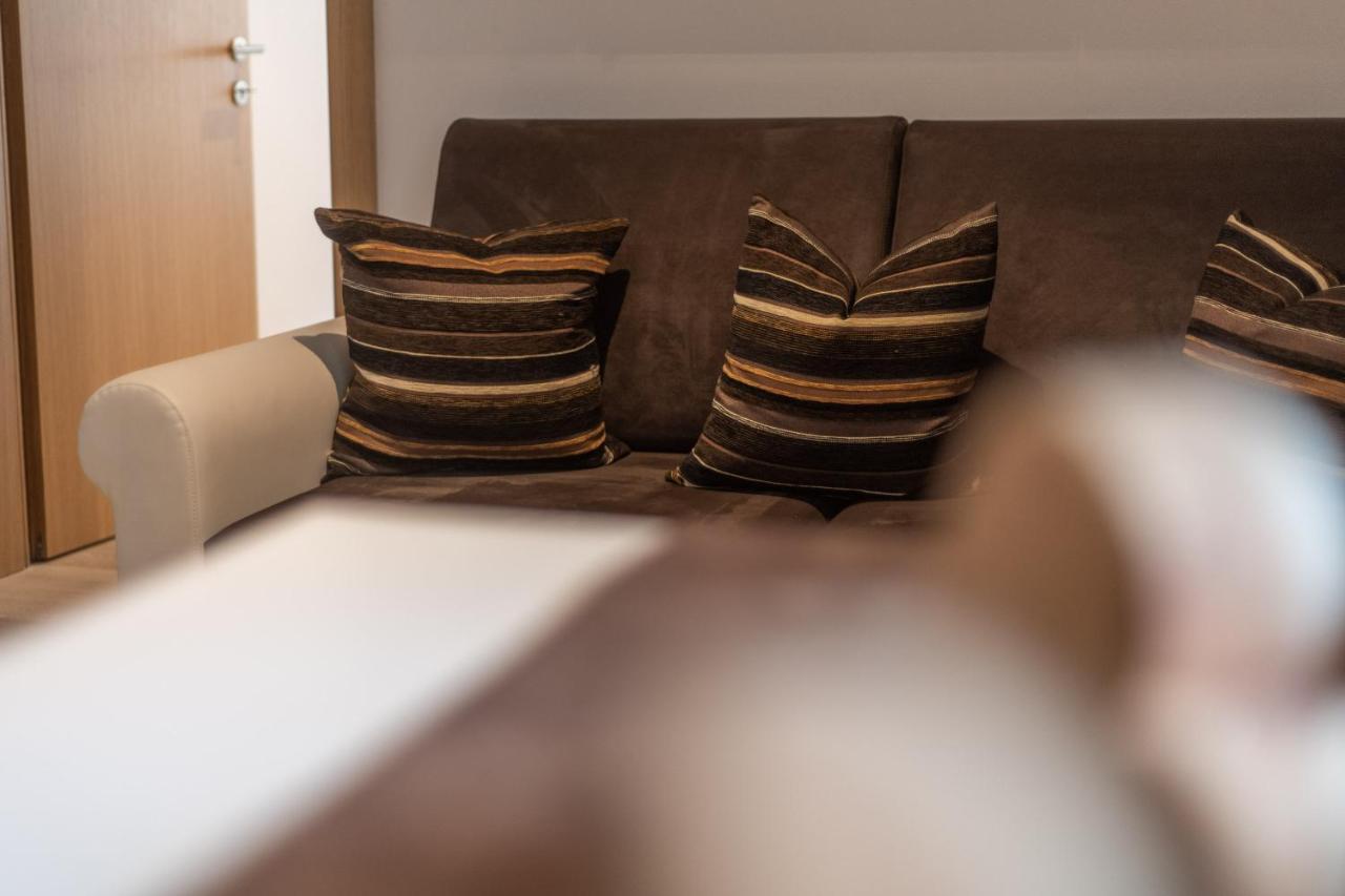 Lapis Monti - Apartments & Suites บัวร์กูสิโอ ภายนอก รูปภาพ