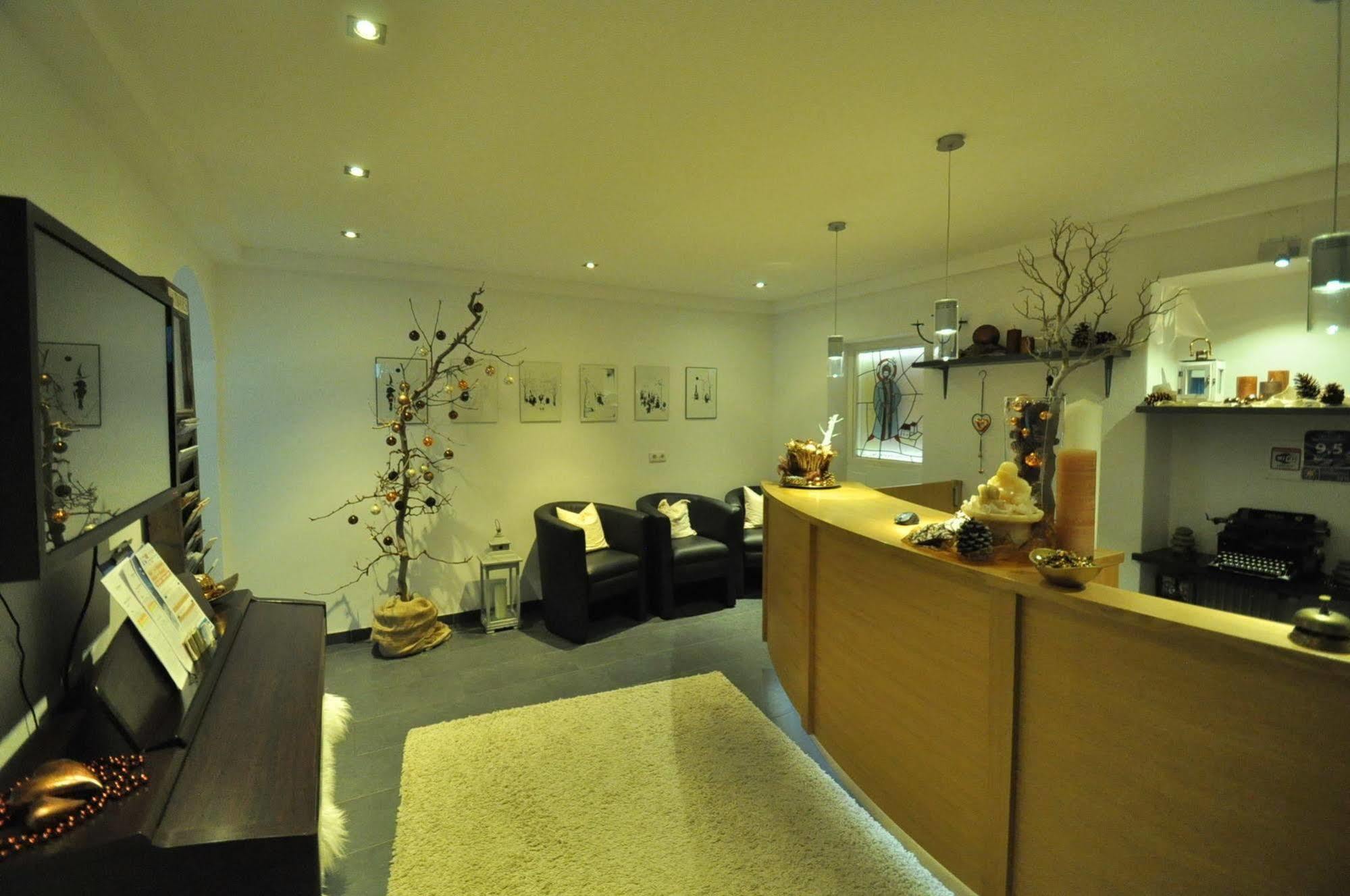 Lapis Monti - Apartments & Suites บัวร์กูสิโอ ภายนอก รูปภาพ